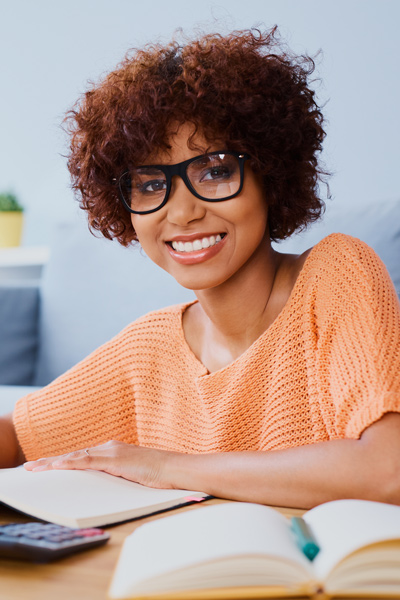 Woman-Entrepreneur-smiling-at-the-camera
